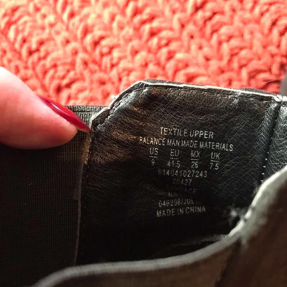BONGO Booties - Picture 5 of 5